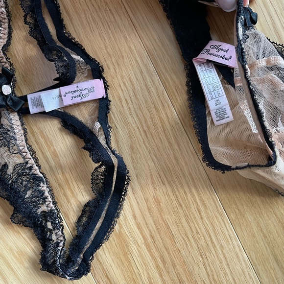 Agent Provocateur Bra & Panty Set - Picture 2 of 4